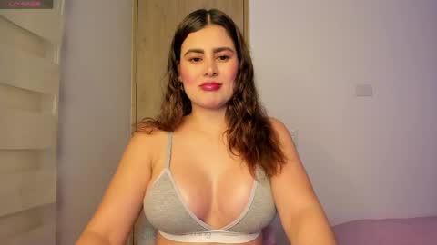 Snapshot of liahkimi chatting on 05-31-26, 01:25 Lia online show from 05-31-26, 01:25
