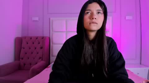 liajohnnson online show from 06-18-26, 04:46