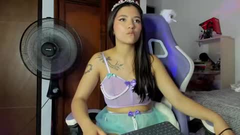liajohnnson online show from 07-25-26, 04:54