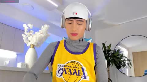 Liam online show from 03-04-26, 12:49