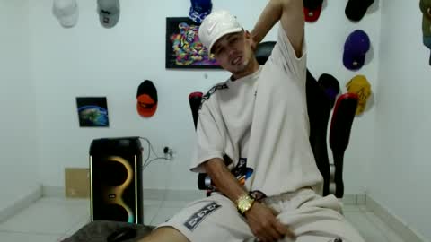 Andres online show from 06-19-26, 10:13