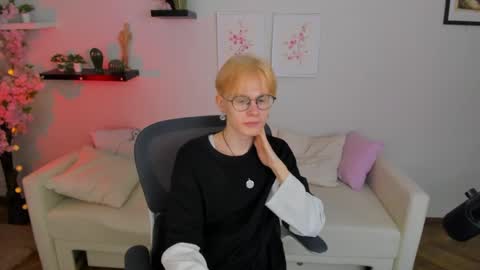 LIAM online show from 04-03-26, 05:16