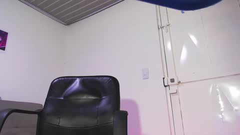 Snapshot of liam_borges chatting on 02-19-25, 10:12 liam_borges online show from 02-19-25, 10:12