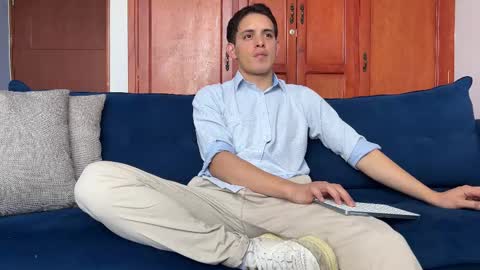 Liam online show from 01-17-26, 07:06