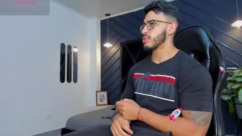 LIAM KLEIN online show from 10-22-25, 11:21