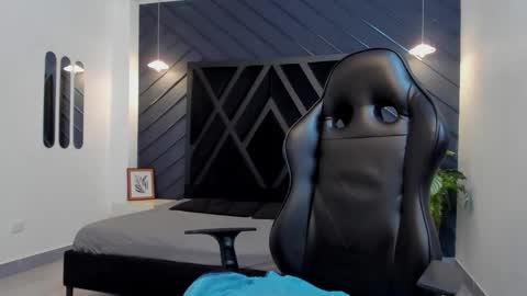 LIAM KLEIN online show from 10-25-25, 11:29