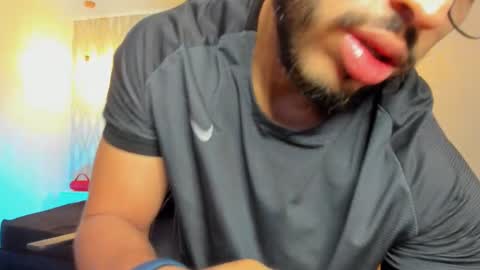 LIAM KLEIN online show from 01-13-26, 11:37