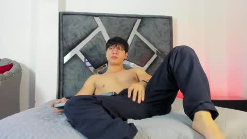 Snapshot of liam_saint chatting on 01-10-26, 12:07 Call me Lian online show from 01-10-26, 12:07