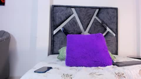 Snapshot of liam_saint chatting on 02-13-26, 12:23 Call me Lian online show from 02-13-26, 12:23