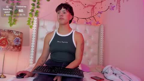 LIN online show from 02-23-26, 02:47