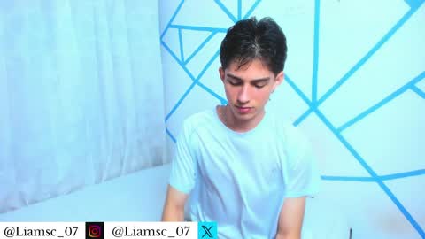 Snapshot of liam_scott77 chatting on 05-30-26, 02:36 Liam scott77 online show from 05-30-26, 02:36