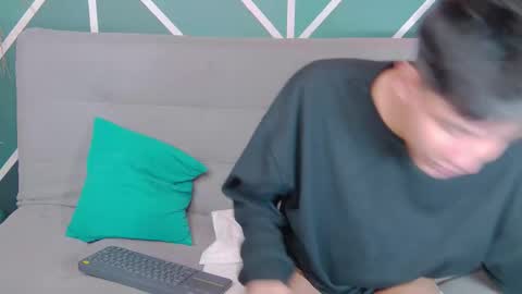 Snapshot of liam_sinclair chatting on 12-19-25, 01:40 Liam online show from 12-19-25, 01:40