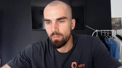 liam online show from 11-07-25, 10:15