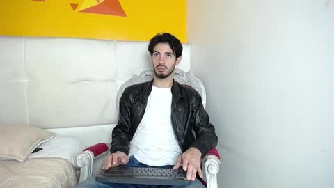 Snapshot of liamluxe chatting on 12-26-24, 12:16 LiamLuxe online show from 12-26-24, 12:16