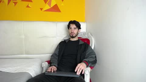 Snapshot of liamluxe chatting on 01-06-25, 12:13 LiamLuxe online show from 01-06-25, 12:13