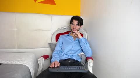 Snapshot of liamluxe chatting on 01-08-25, 03:39 LiamLuxe online show from 01-08-25, 03:39
