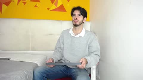 Snapshot of liamluxe chatting on 01-11-25, 12:18 LiamLuxe online show from 01-11-25, 12:18