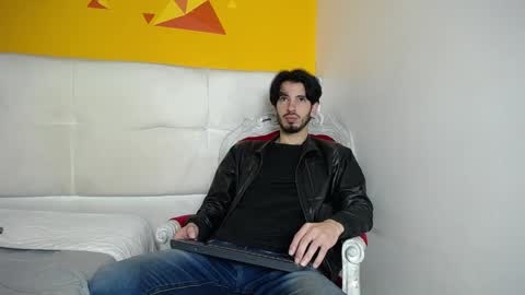 Snapshot of liamluxe chatting on 01-31-25, 12:18 LiamLuxe online show from 01-31-25, 12:18