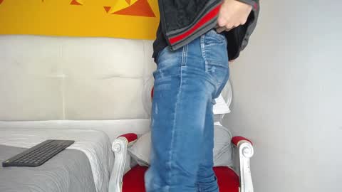 Snapshot of liamluxe chatting on 02-01-25, 06:40 LiamLuxe online show from 02-01-25, 06:40