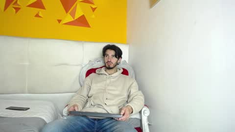 Snapshot of liamluxe chatting on 02-04-25, 12:22 LiamLuxe online show from 02-04-25, 12:22
