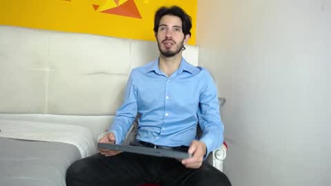 Snapshot of liamluxe chatting on 02-05-25, 11:55 LiamLuxe online show from 02-05-25, 11:55