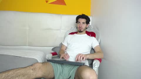 Snapshot of liamluxe chatting on 02-06-25, 12:48 LiamLuxe online show from 02-06-25, 12:48