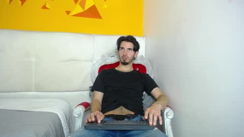 Snapshot of liamluxe chatting on 02-07-25, 03:52 LiamLuxe online show from 02-07-25, 03:52