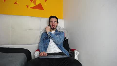 Snapshot of liamluxe chatting on 02-10-25, 12:50 LiamLuxe online show from 02-10-25, 12:50