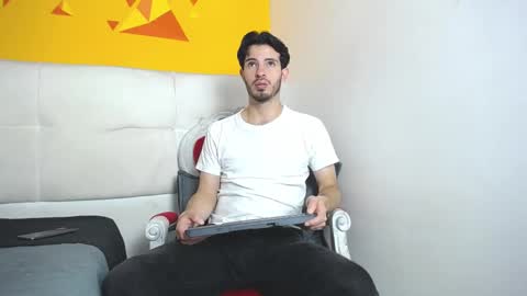 Snapshot of liamluxe chatting on 03-05-25, 02:34 LiamLuxe online show from 03-05-25, 02:34