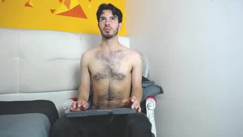Snapshot of liamluxe chatting on 03-05-25, 05:39 LiamLuxe online show from 03-05-25, 05:39