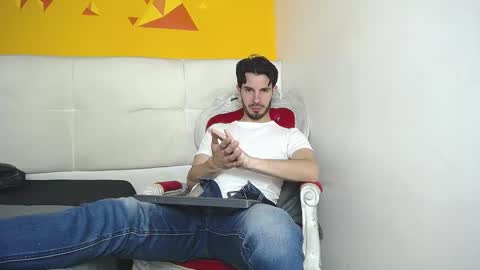 Snapshot of liamluxe chatting on 03-08-25, 04:06 LiamLuxe online show from 03-08-25, 04:06