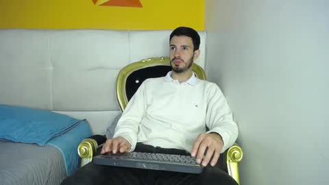 Snapshot of liamluxe chatting on 09-10-25, 01:44 LiamLuxe online show from 09-10-25, 01:44