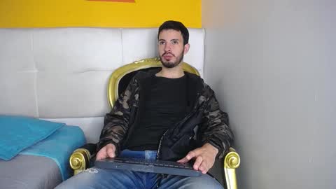 Snapshot of liamluxe chatting on 09-15-25, 01:00 LiamLuxe online show from 09-15-25, 01:00