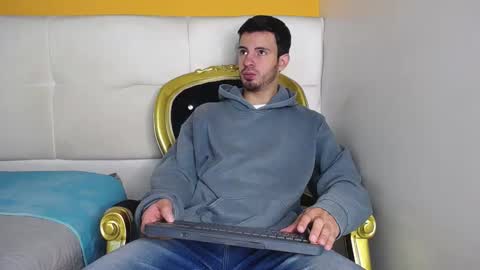 Snapshot of liamluxe chatting on 09-19-25, 12:50 LiamLuxe online show from 09-19-25, 12:50