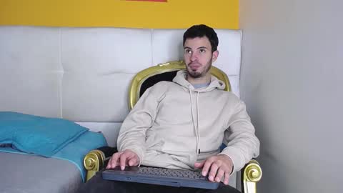 Snapshot of liamluxe chatting on 09-22-25, 12:40 LiamLuxe online show from 09-22-25, 12:40