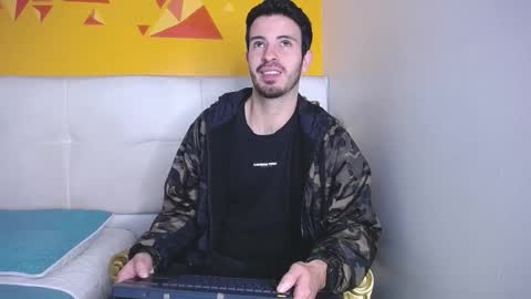 Snapshot of liamluxe chatting on 10-14-25, 01:01 LiamLuxe online show from 10-14-25, 01:01