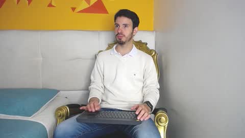 Snapshot of liamluxe chatting on 10-16-25, 01:12 LiamLuxe online show from 10-16-25, 01:12