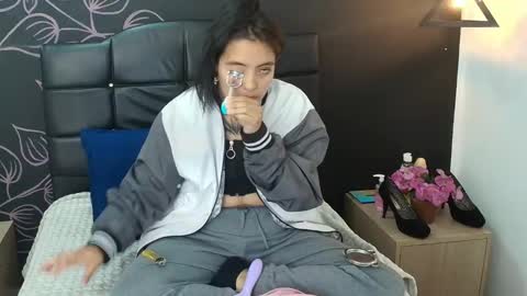 L I A M O N R O E online show from 12-19-25, 12:12