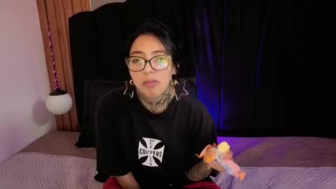L I A M O N R O E online show from 06-06-26, 12:54