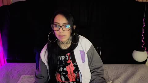 L I A M O N R O E online show from 06-10-26, 12:26