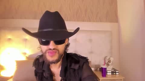 Snapshot of liamsamderz chatting on 10-18-25, 11:55 LiamSamderz online show from 10-18-25, 11:55