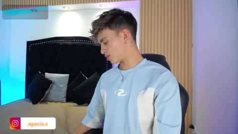 liam online show from 04-19-26, 09:39