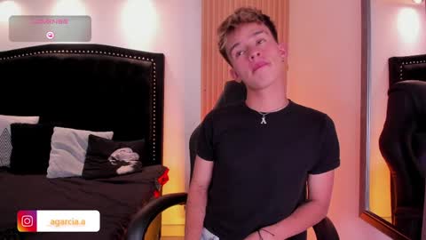 liam online show from 04-29-26, 04:16