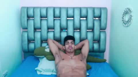 L I A M online show from 12-01-25, 10:42