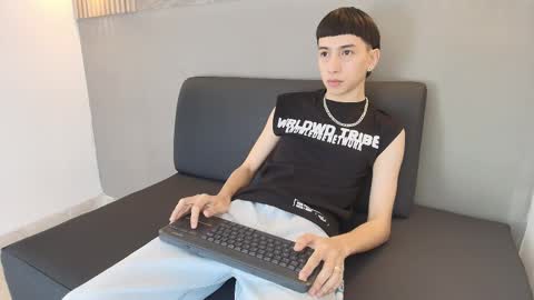 Snapshot of lian_cameron chatting on 01-12-26, 03:56 lian_cameron online show from 01-12-26, 03:56