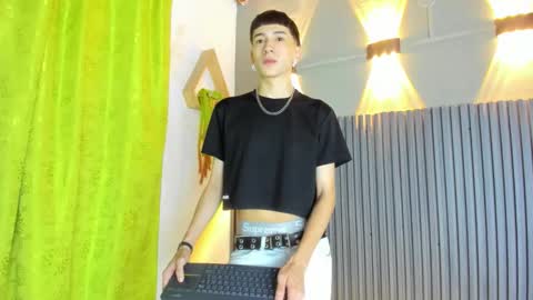 Snapshot of lian_cameron chatting on 03-06-26, 03:36 lian_cameron online show from 03-06-26, 03:36