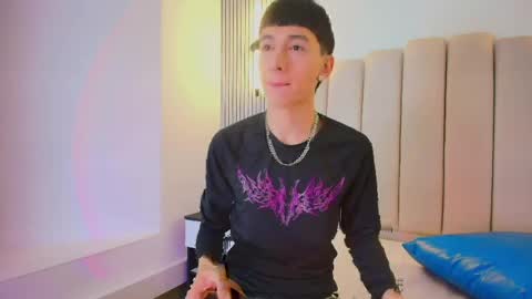 lian_cameron online show from 04-27-26, 03:48