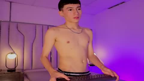 lian_cameron online show from 07-11-26, 04:37