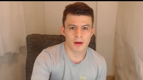 Snapshot of lian_eathan chatting on 12-15-25, 01:10 lian_eathan online show from 12-15-25, 01:10