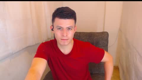 Snapshot of lian_eathan chatting on 01-13-26, 11:21 lian_eathan online show from 01-13-26, 11:21